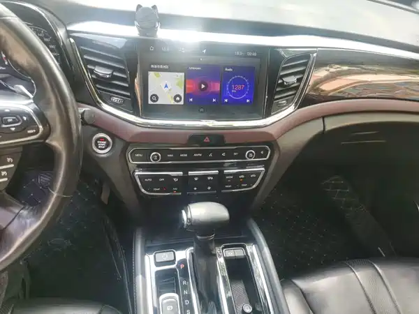 GAC Trumpchi GS8 2019