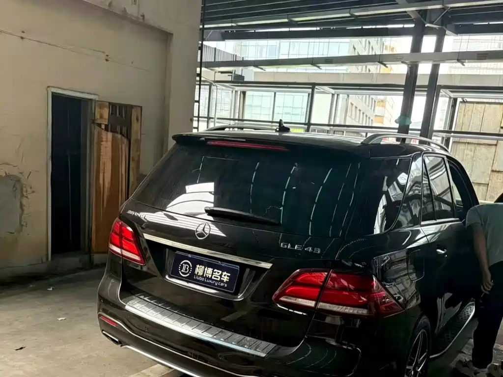 Mercedes-Benz GLE AMG 2018 — фото 2
