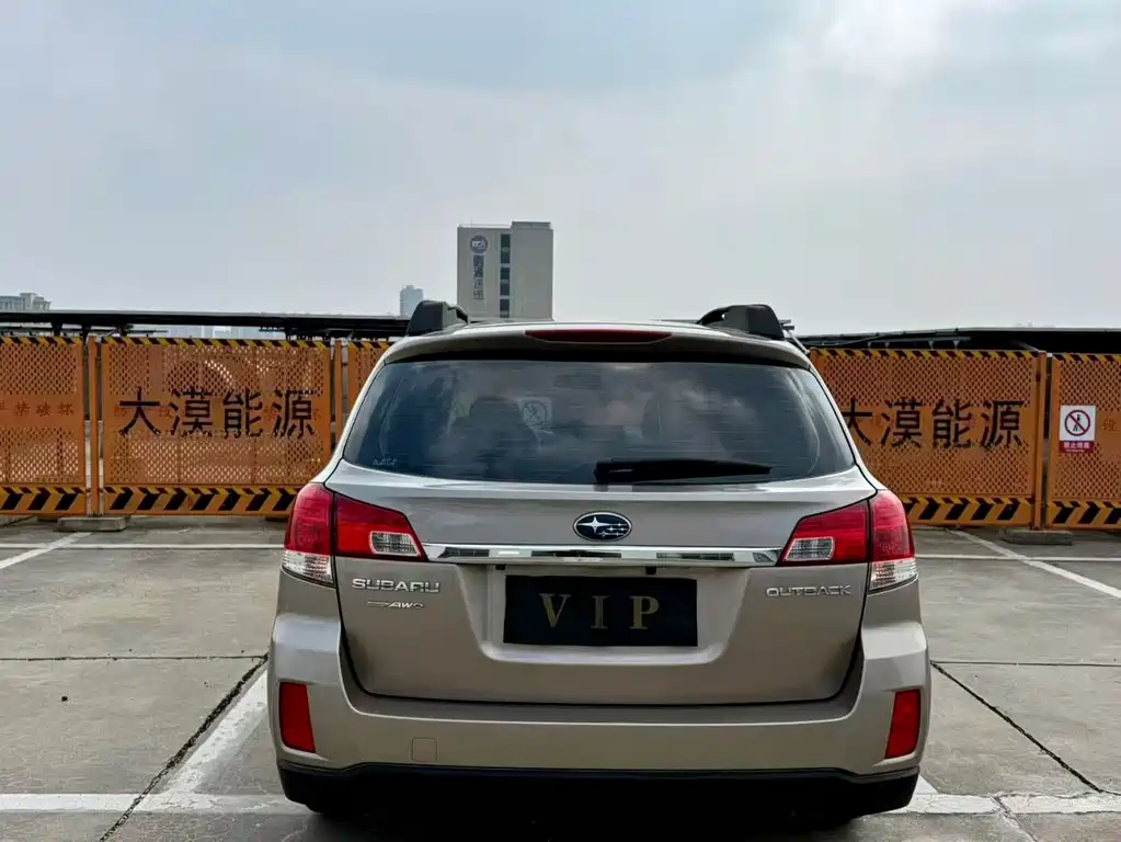 Subaru Outback 2013 — фото 4