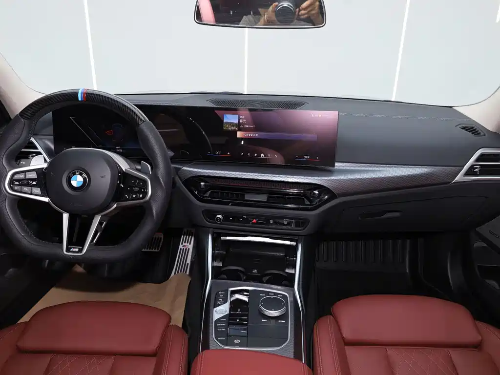 BMW 3 Series 2025 — фото 11