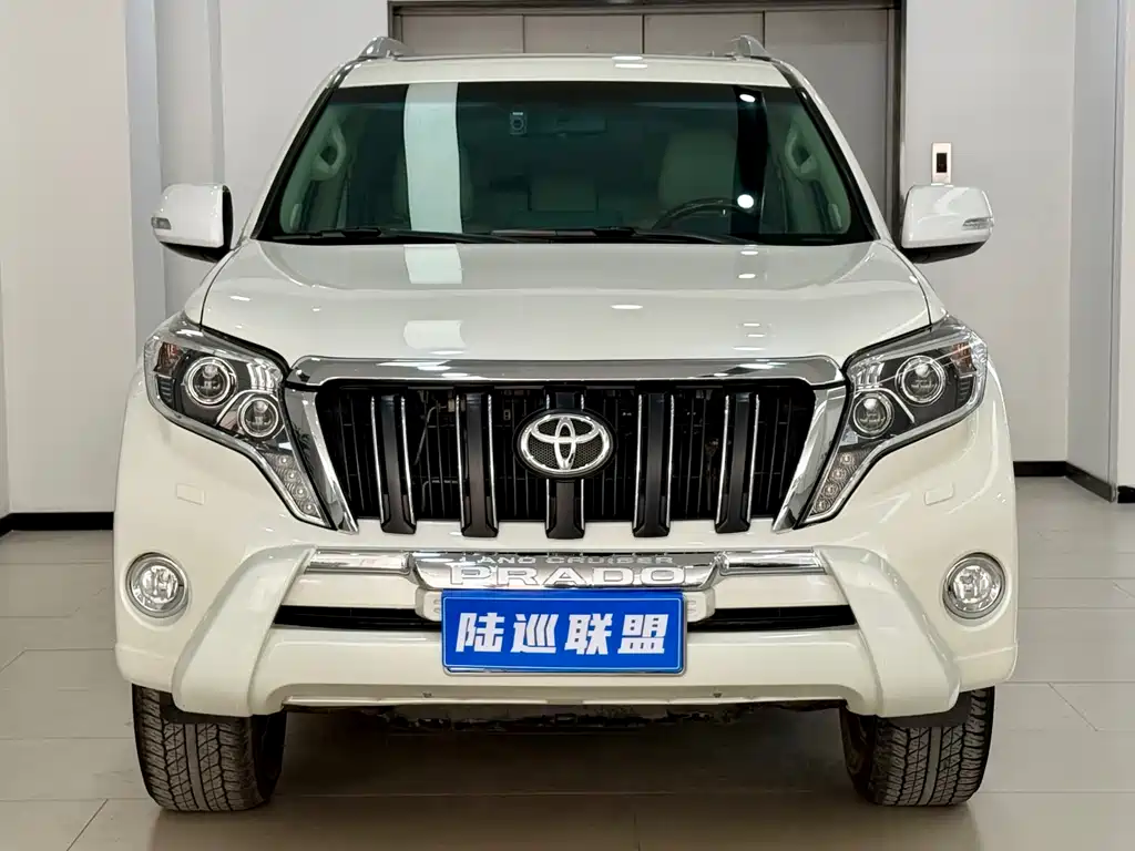 Toyota Prado 2016 — фото 2