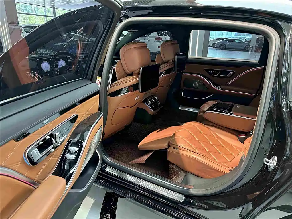 Mercedes-Benz Maybach S-Class 2021 — фото 10