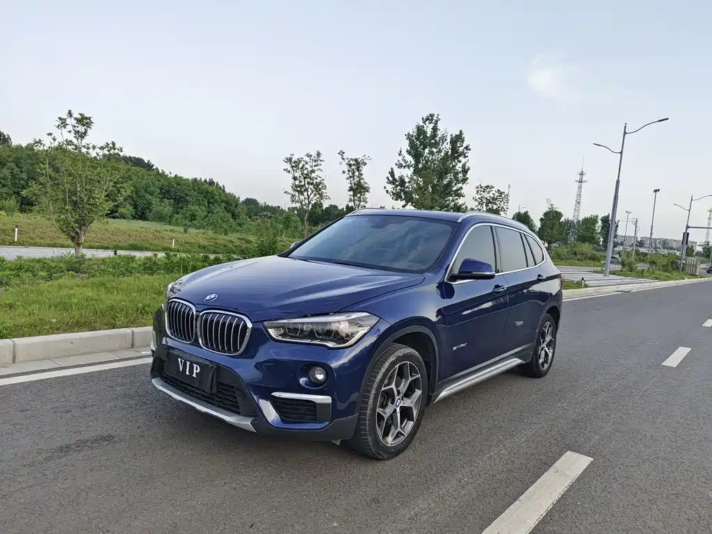 BMW X1 2018 — фото 1