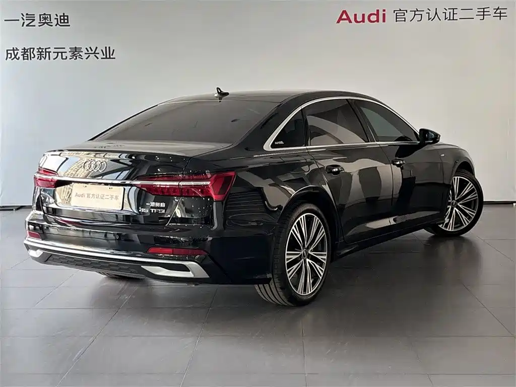 Audi A6L 2025 — фото 4
