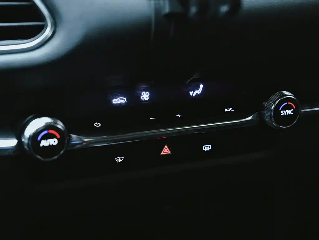 Mazda CX-30 2022 — фото 14