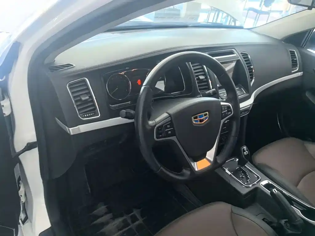 Geely Vision 2017 — фото 10