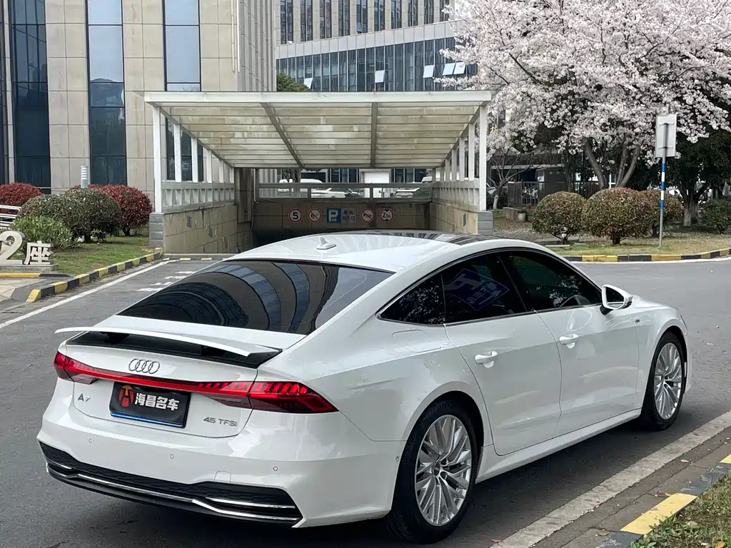 Audi A7 2020 — фото 6