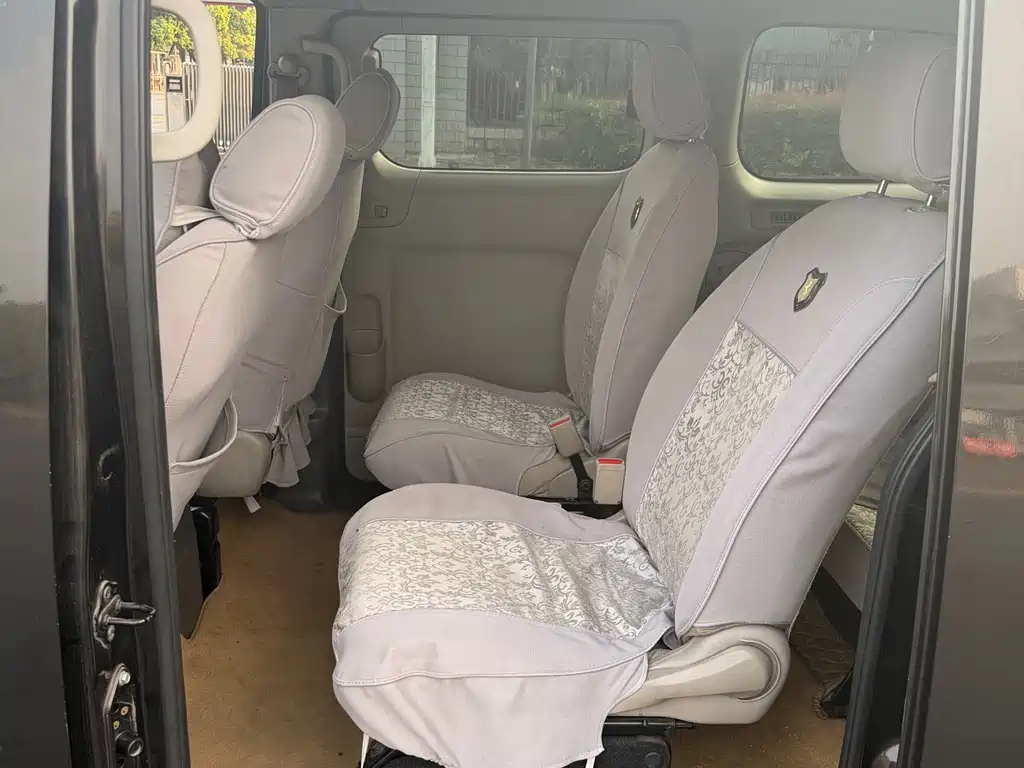 Nissan NV200 2015 — фото 13