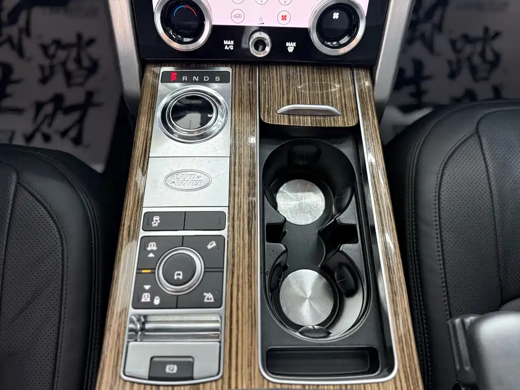 Land Rover Range Rover 2019 — фото 11