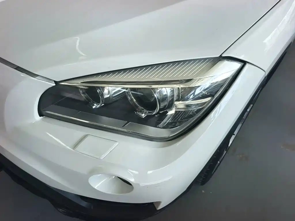 BMW X1 2015 — фото 24