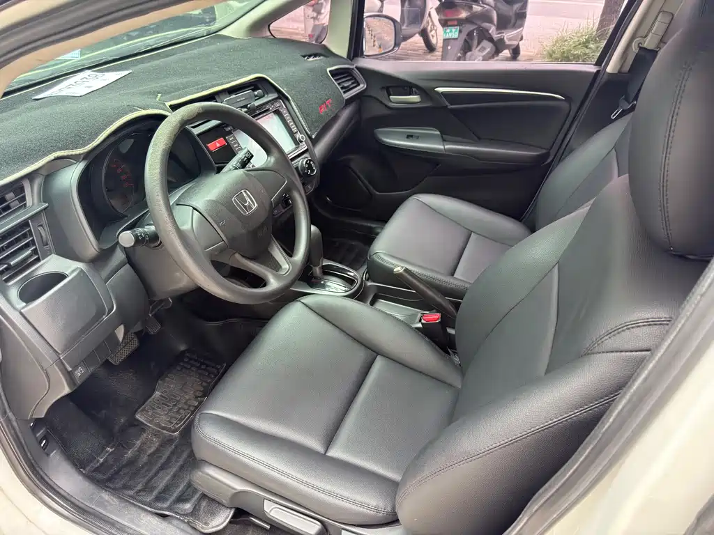 Honda Fit 2015 — фото 10