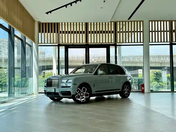 Rolls-Royce Cullinan 2022