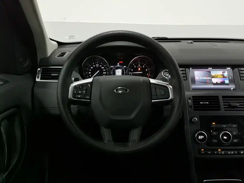 Land Rover Discovery Sport 2017 — фото 11