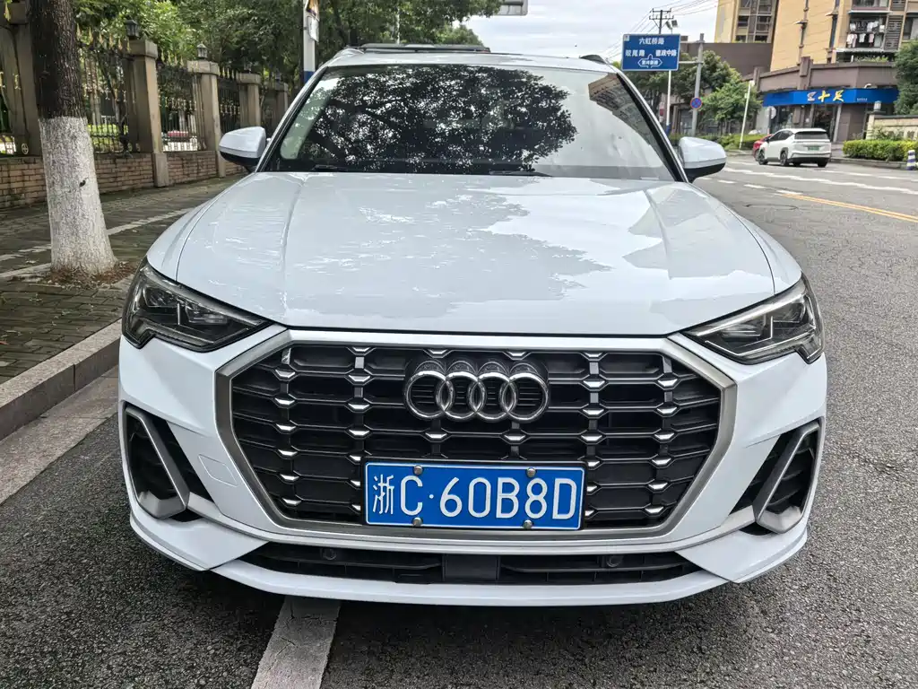 Audi Q3 2021 — фото 2