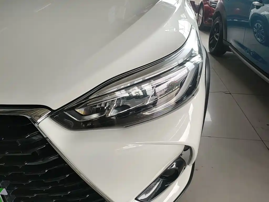 Toyota Yaris L 2021 — фото 24