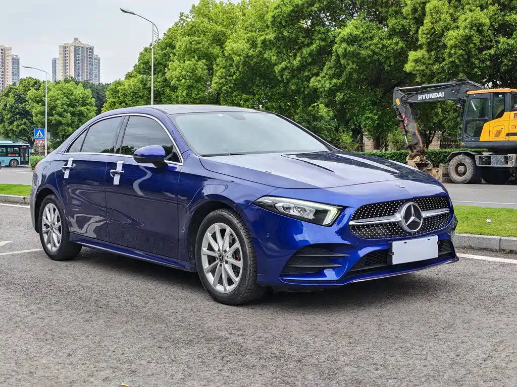 Mercedes-Benz A-Class 2021 — фото 3