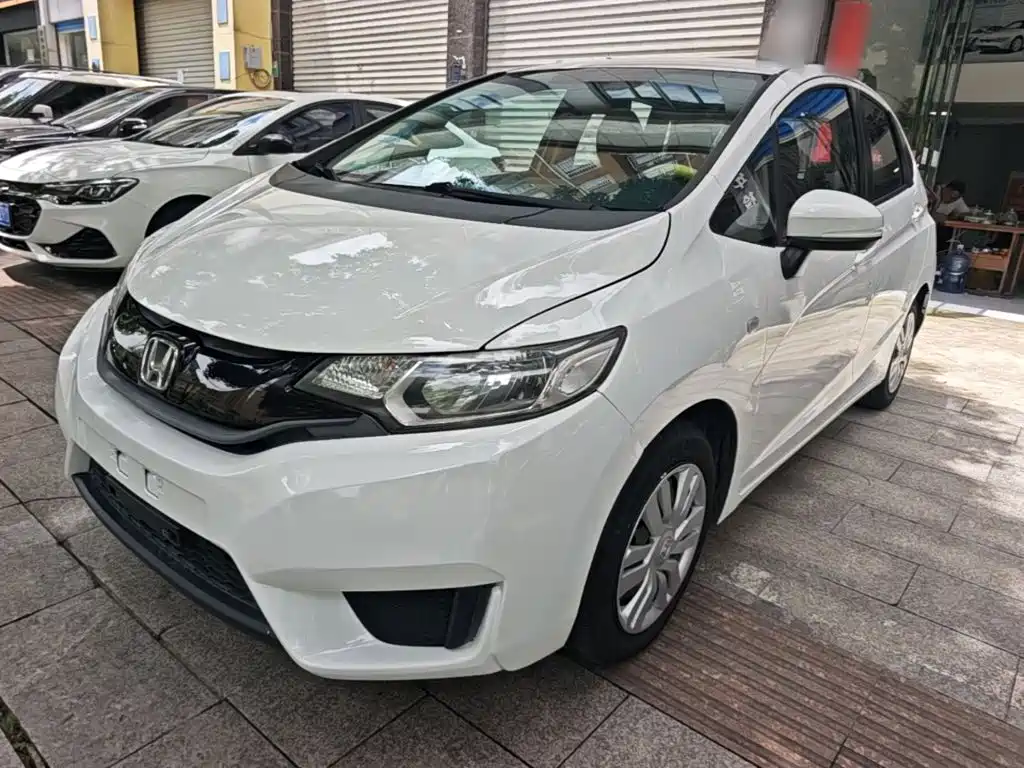 Honda Fit 2023 — фото 2