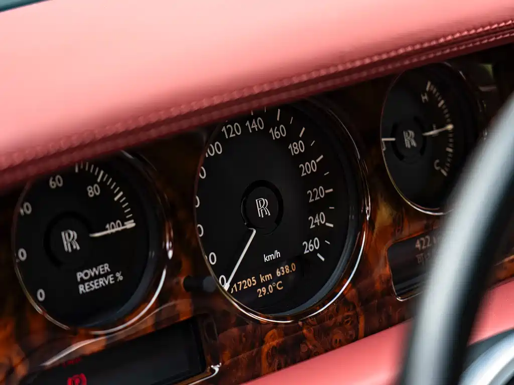 Rolls-Royce Phantom 2016 — фото 13