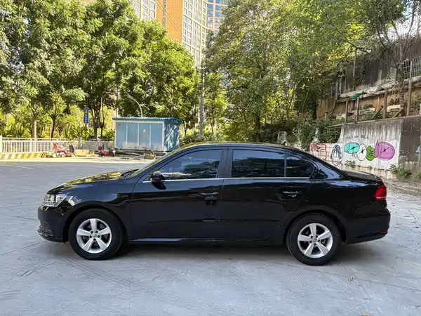 Volkswagen Lavida 2016