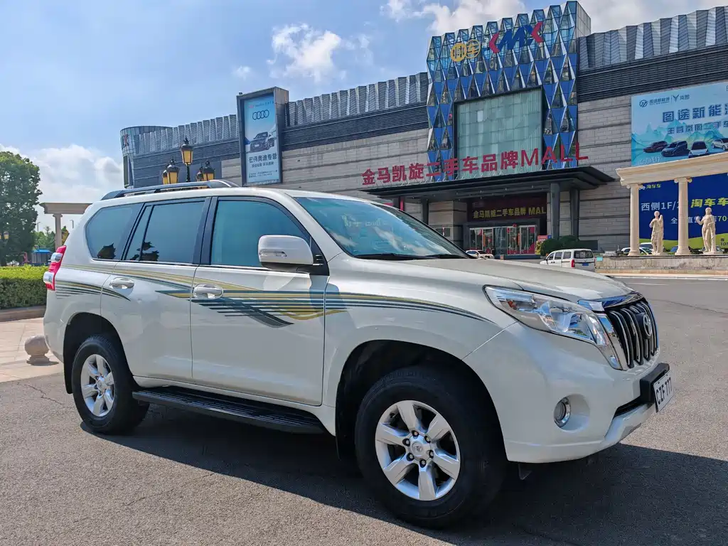 Toyota Prado 2015 — фото 3