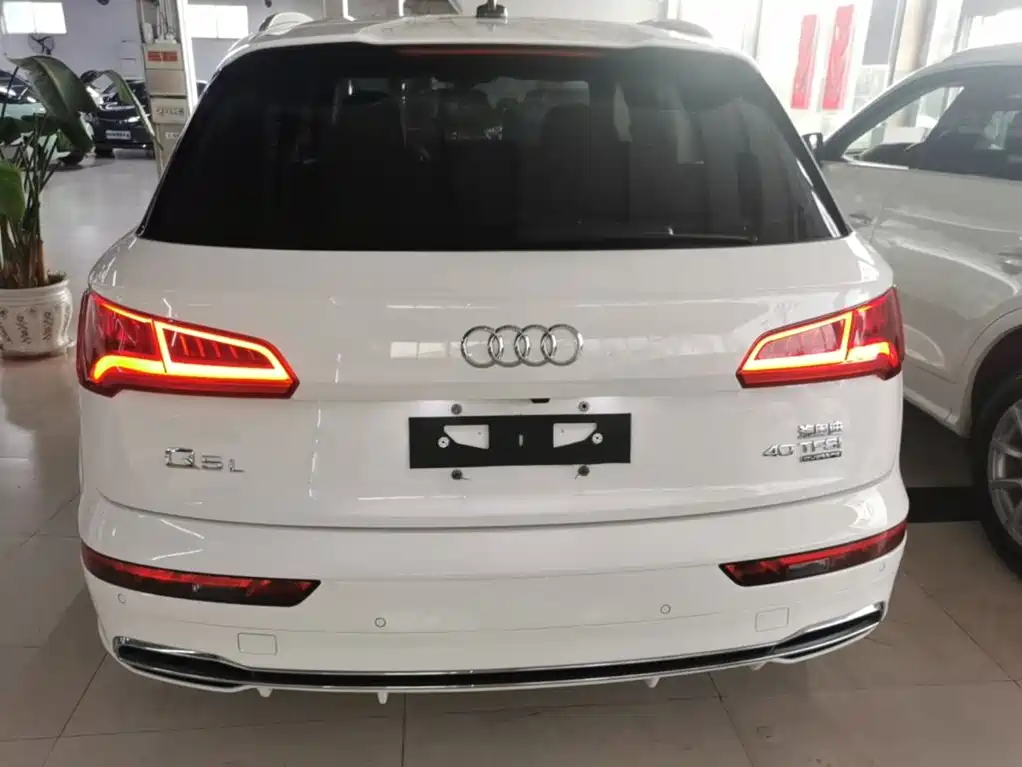 Audi Q5L 2019 — фото 6