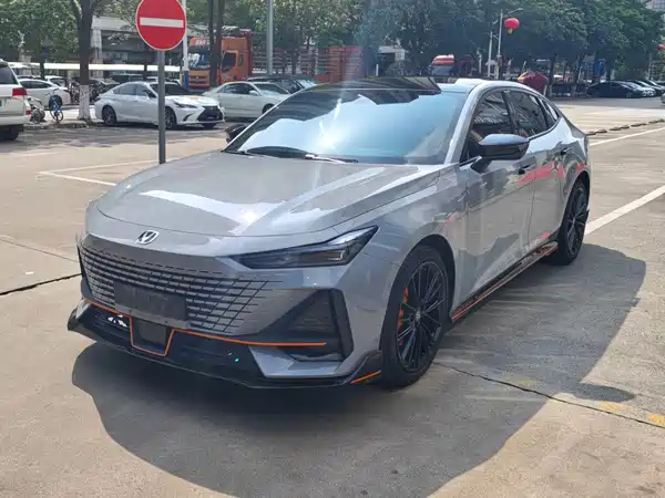 Changan UNI-V 2022