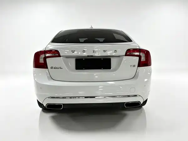 Volvo S60 2015