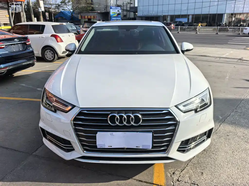 Audi A4L 2020 — фото 2