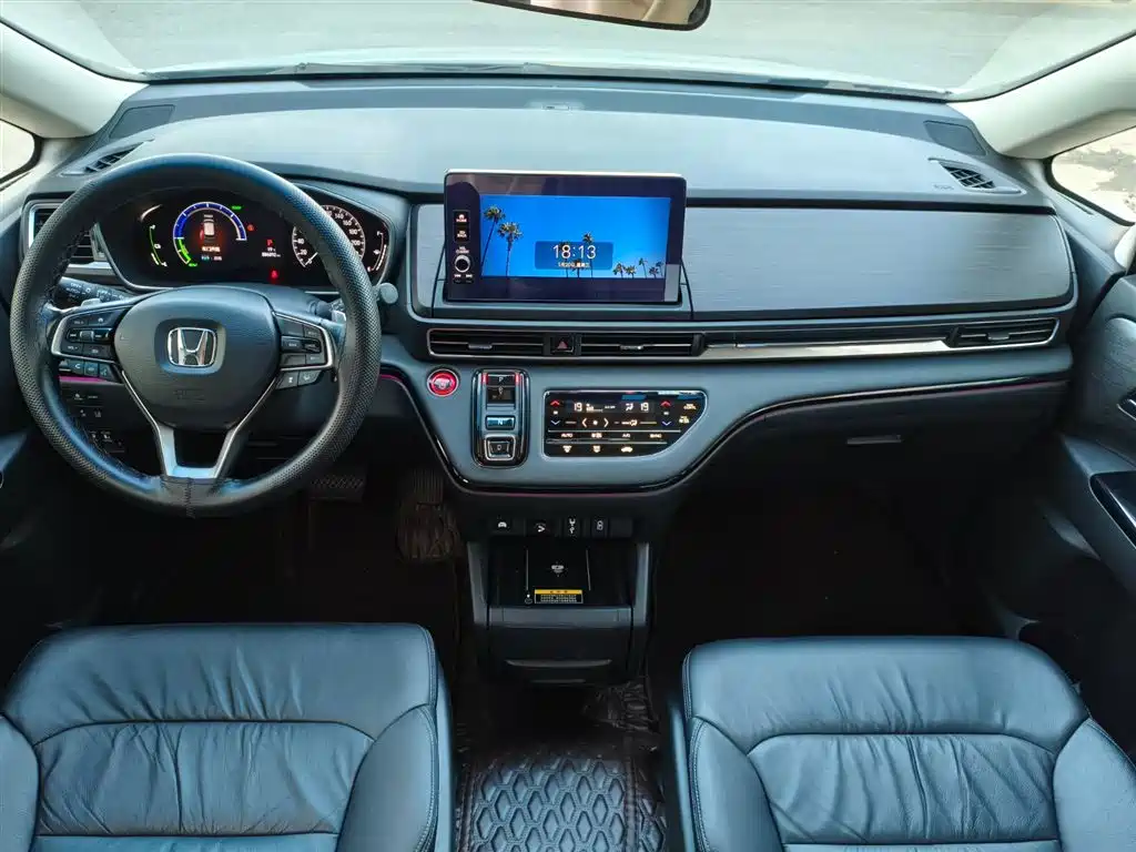Honda Elysion 2023 — фото 10