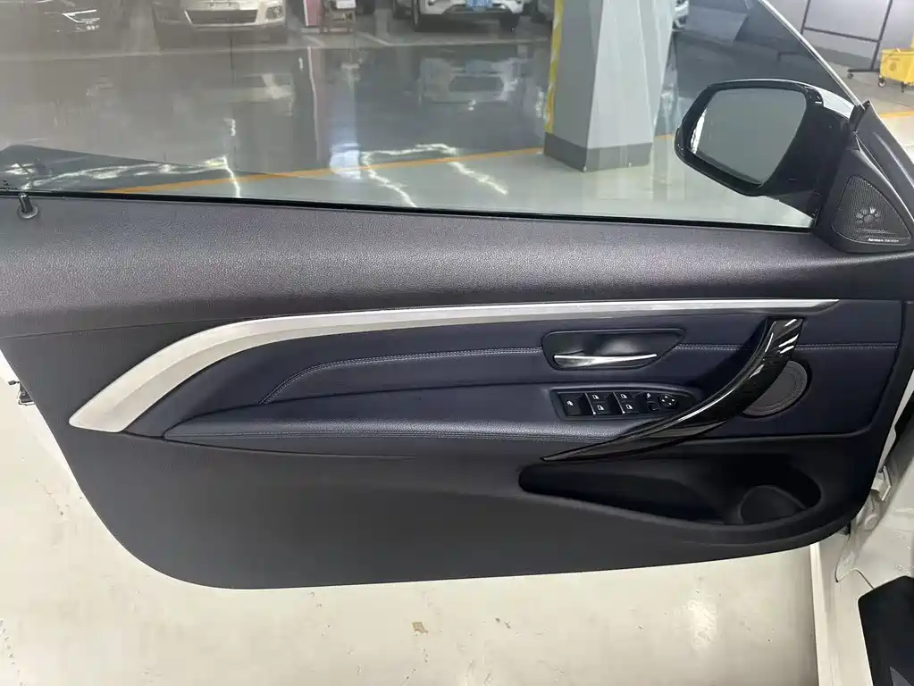 BMW 4 Series 2017 — фото 17
