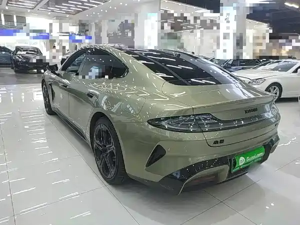 Xiaomi SU7 2025