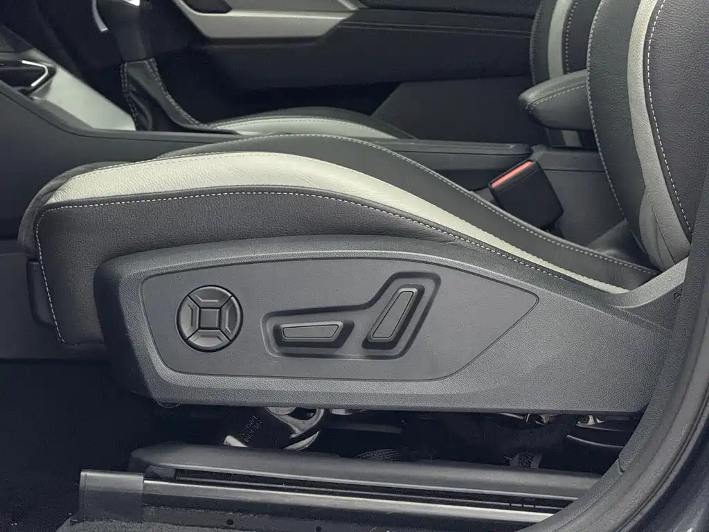 Audi Q3 2022 — фото 22