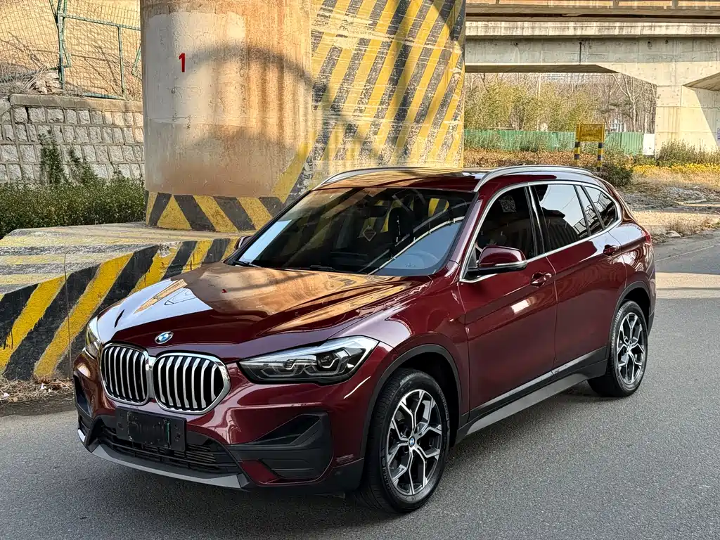 BMW X1 2021 — фото 1