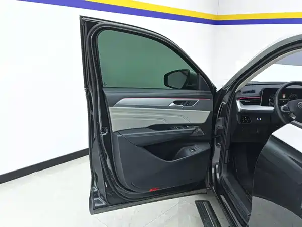 Volkswagen Tavendor 2023