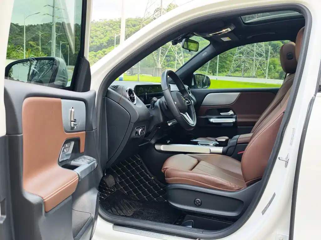 Mercedes-Benz GLB 2023 — фото 10