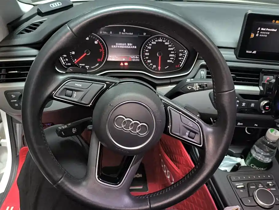 Audi A4L 2019 — фото 15
