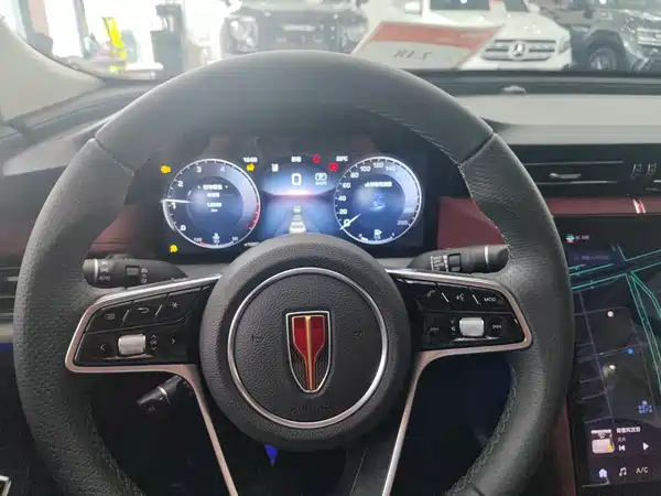 Hongqi H5 2025