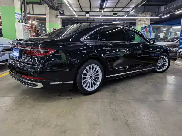 Audi A8 2023