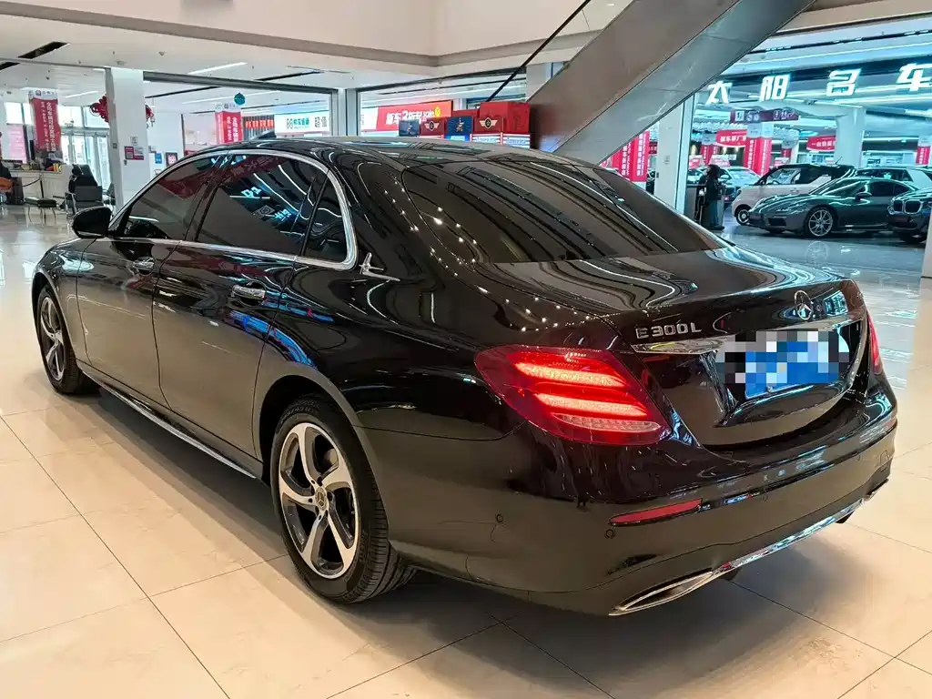 Mercedes-Benz E-Class 2018 — фото 8