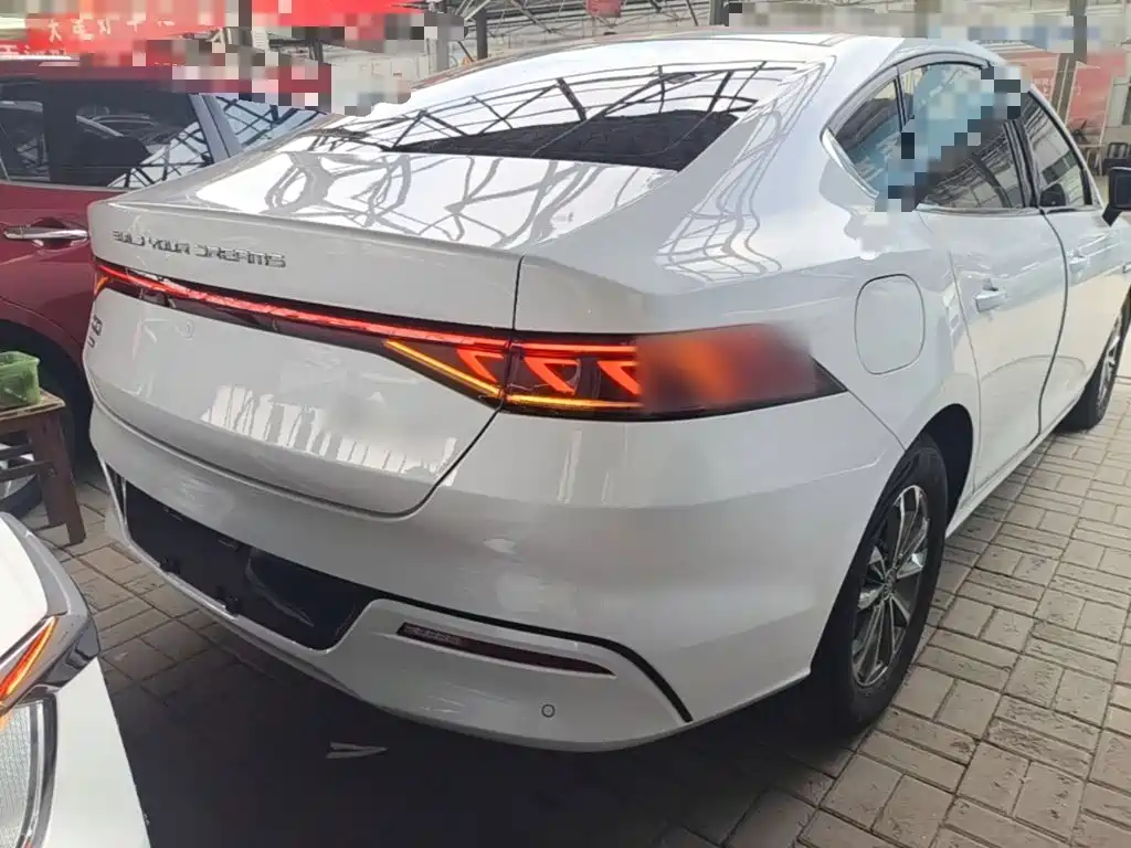 BYD Qin PLUS 2025 — фото 7
