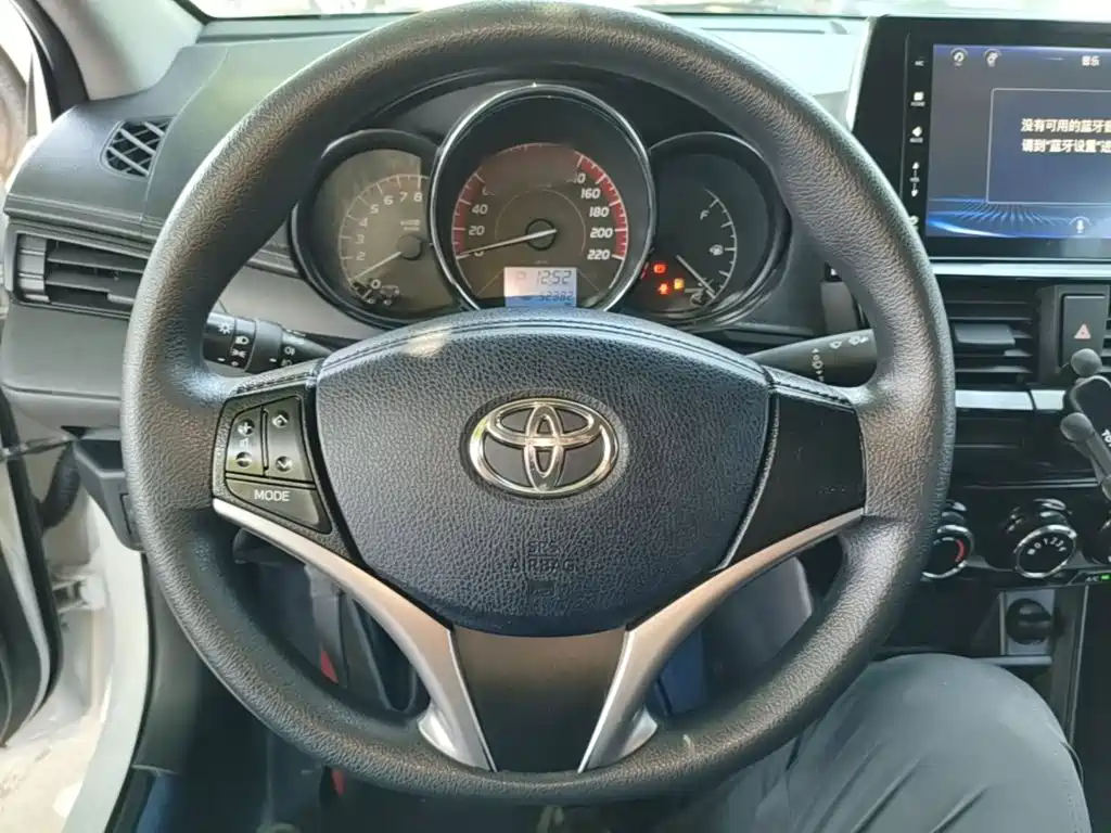 Toyota Vios 2023 — фото 11