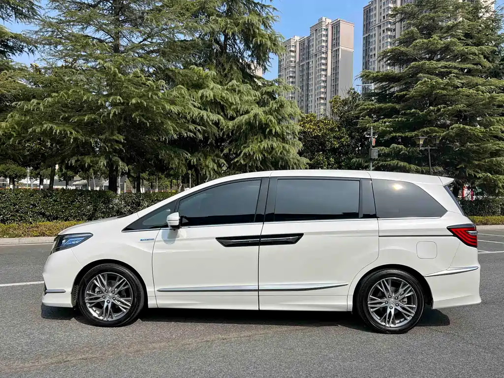 Honda Elysion 2020 — фото 20