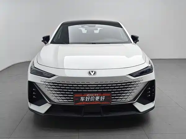Changan UNI-V 2025