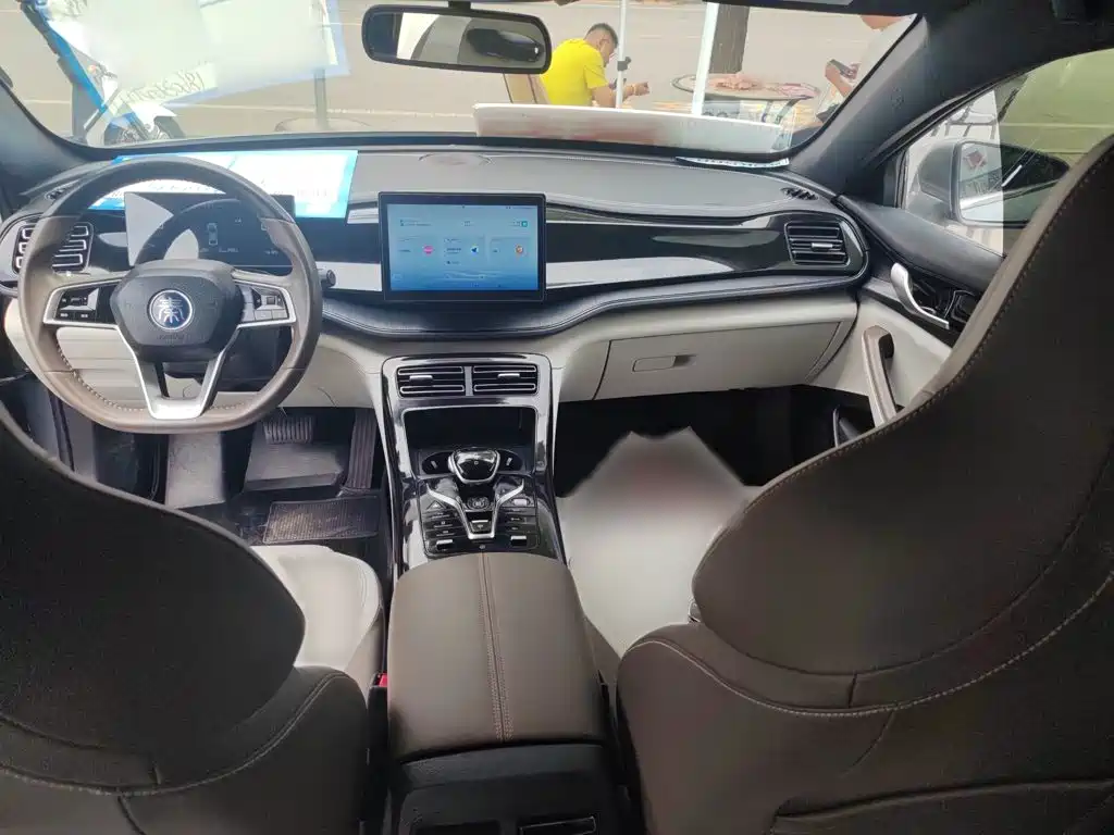 BYD Qin PLUS 2023 — фото 12