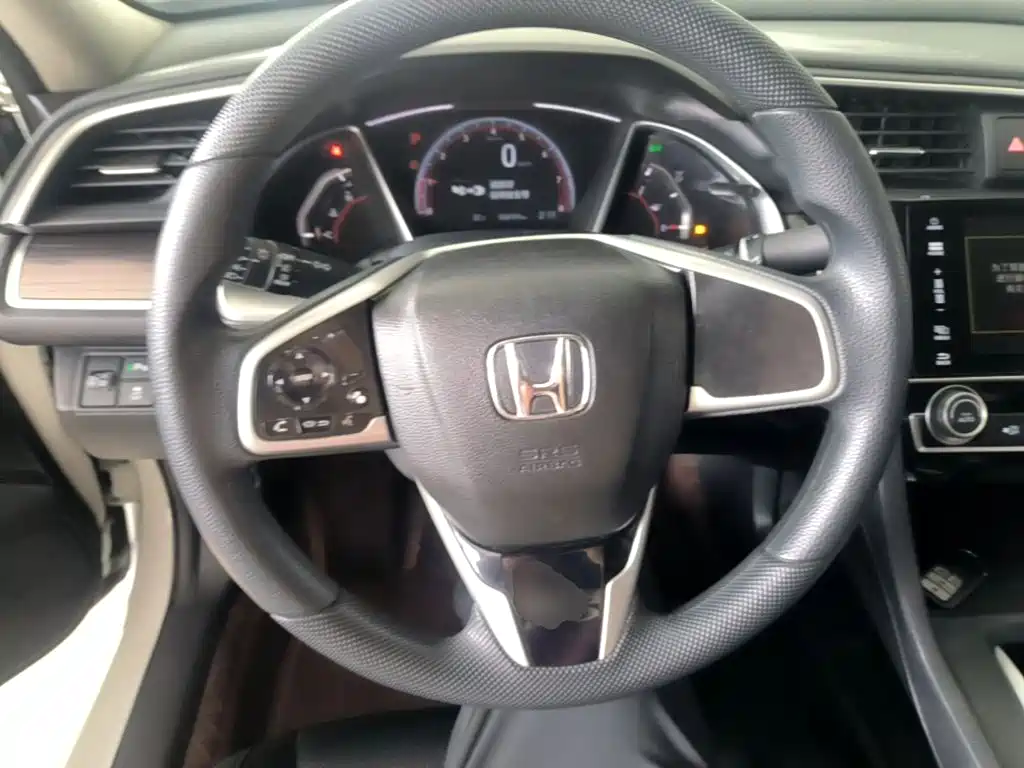 Honda Civic 2020 — фото 11