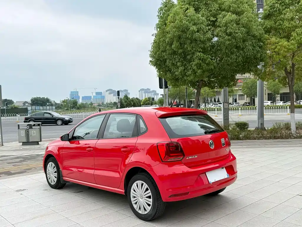 Volkswagen Polo 2016