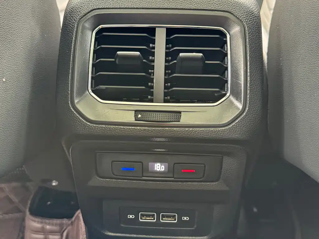 Volkswagen Tiguan L 2019 — фото 21