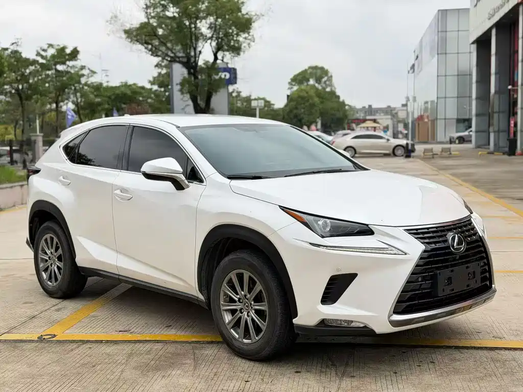 Lexus NX 2021 — фото 3