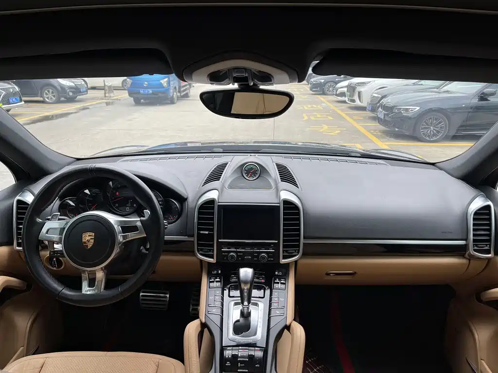 Porsche Cayenne 2014 — фото 13