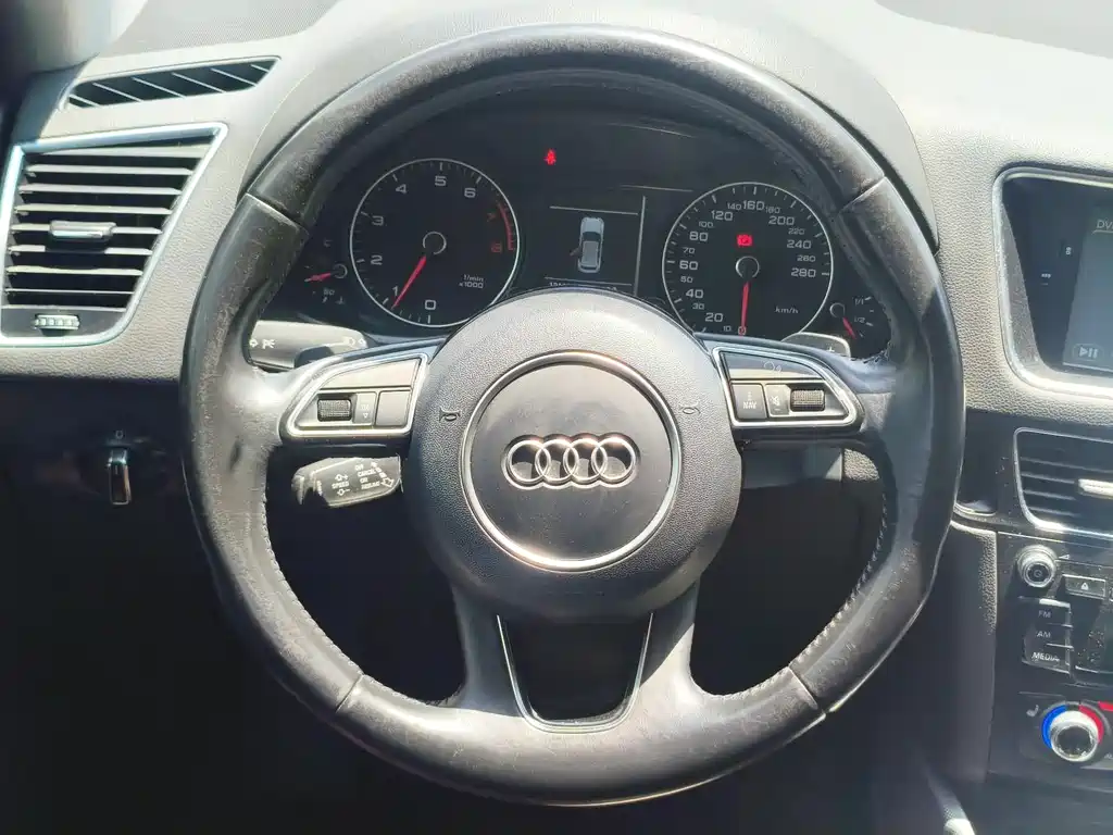 Audi Q5 2017 — фото 10